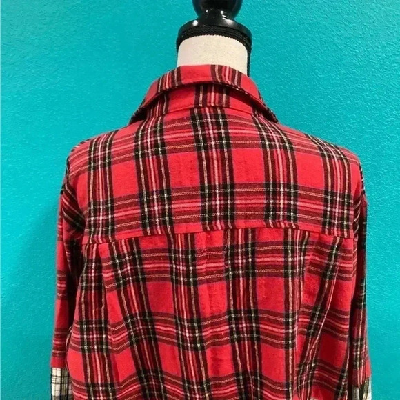New with tags La Miel in size s, Blossom 90's Flannel in color Red - Picture 5 of 9